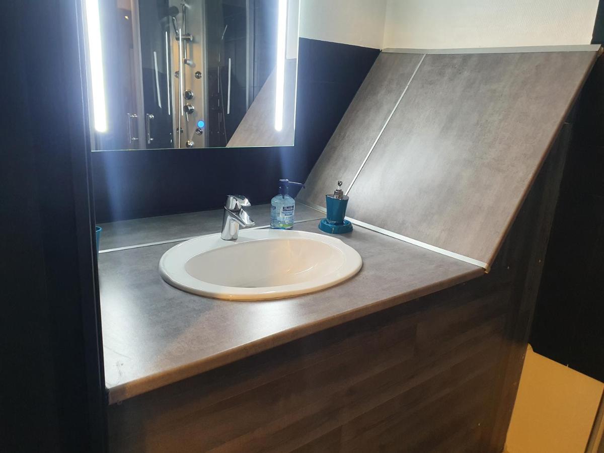 Firas Appartement Valenciennes Exteriör bild
