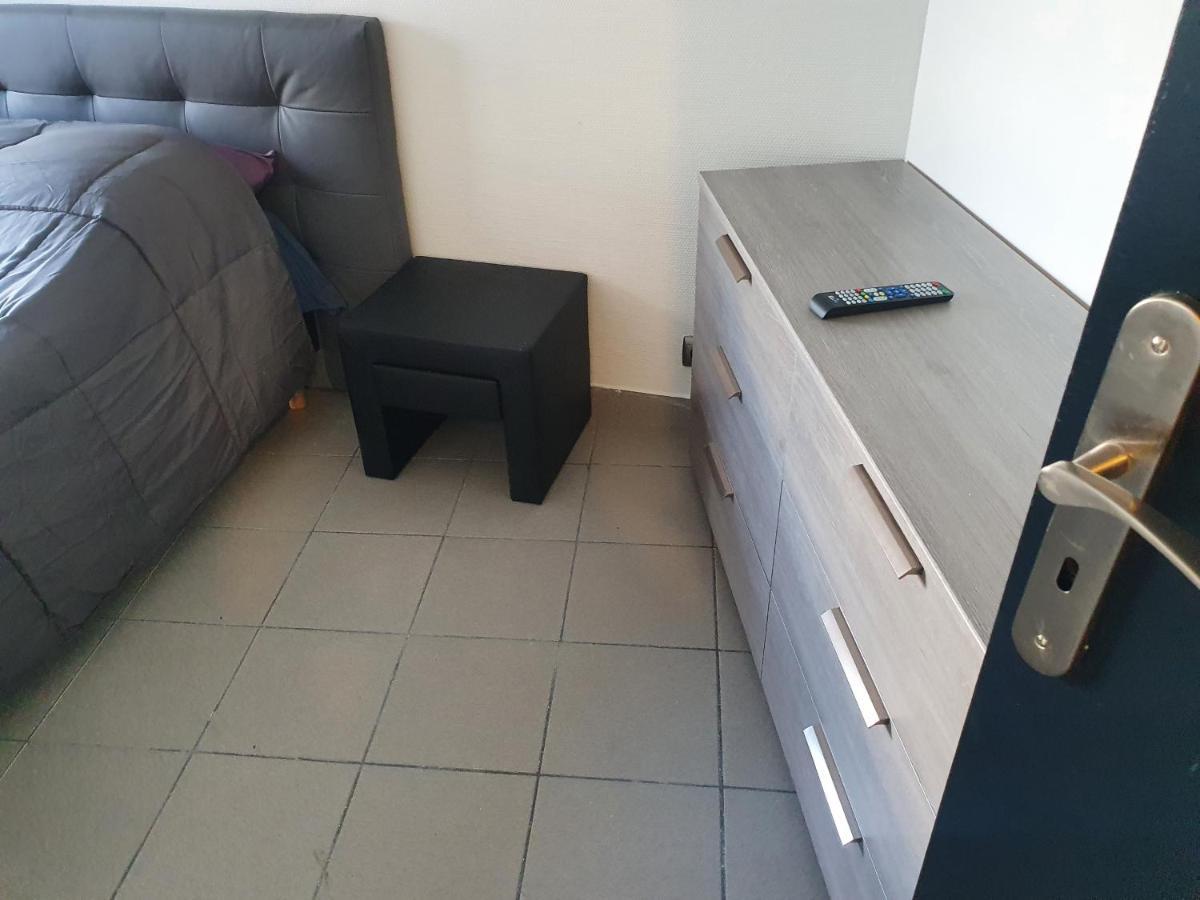 Firas Appartement Valenciennes Exteriör bild