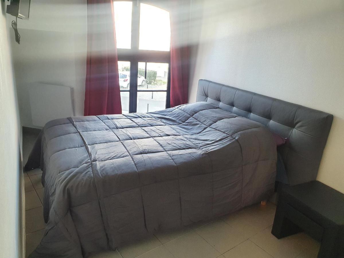 Firas Appartement Valenciennes Exteriör bild